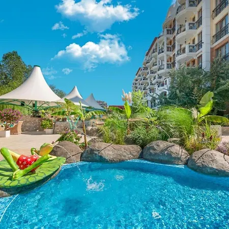 Апарт-отель Stylish Apartment In Harmony Grand Resort Sunny Beach With Pool & Balcony Солнечный берег