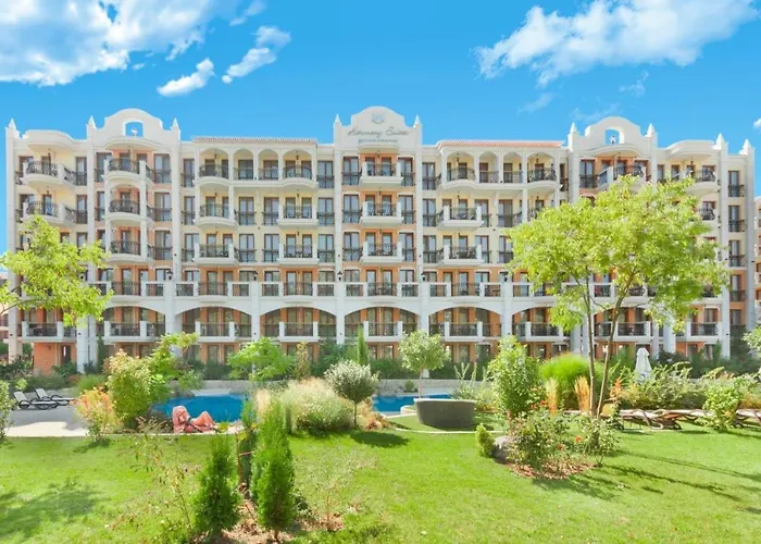 Stylish Apartment In Harmony Grand Resort Sunny Beach With Pool & Balcony Hotel de apartamente